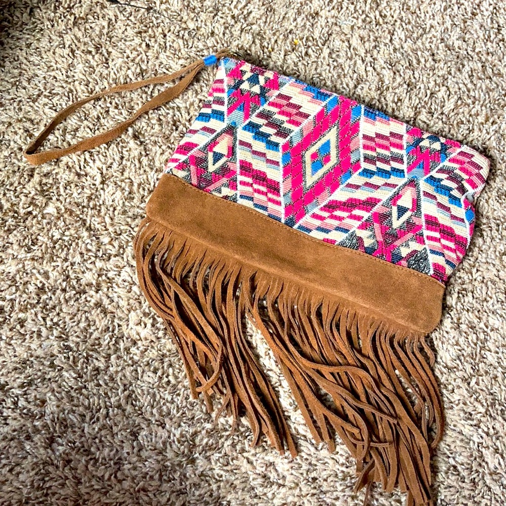 Large wristlet and wallet purse